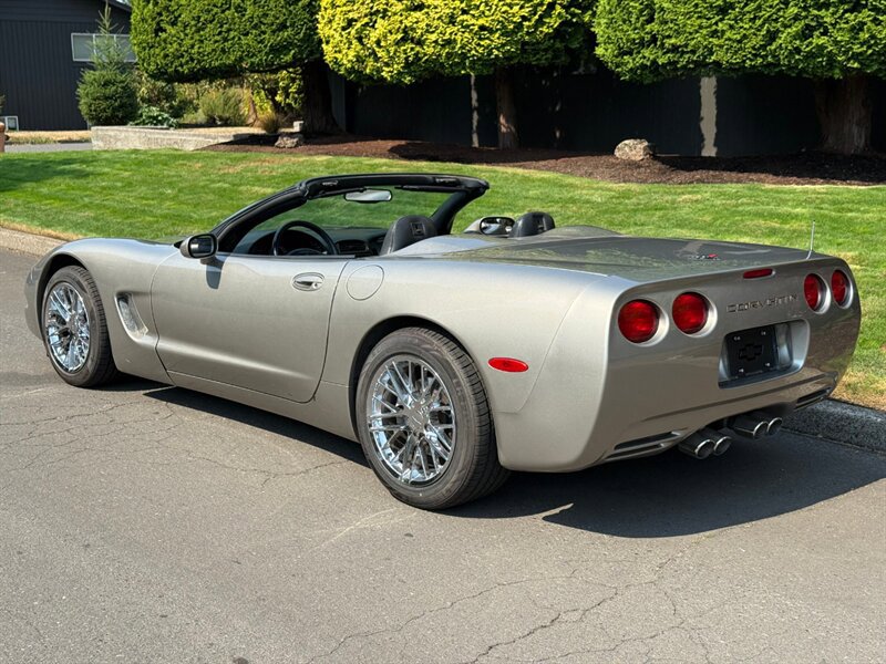 Used 1998 Chevrolet Corvette Convertible w/ Memory Pkg RWD image 9