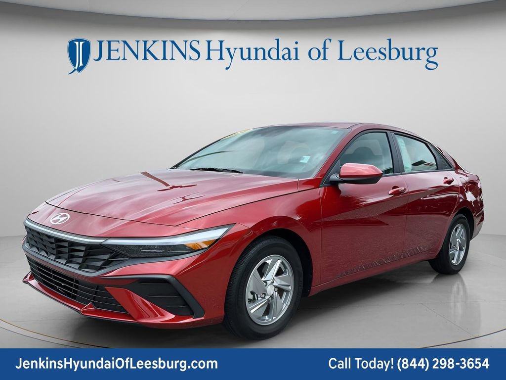 Certified 2024 Hyundai Elantra SE FWD image 10