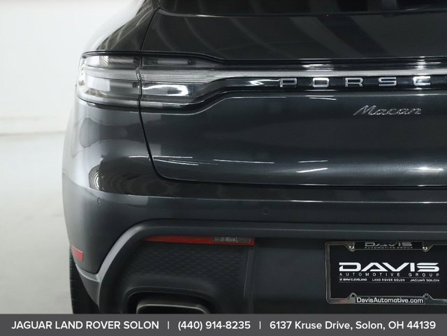 Used 2023 Porsche Macan AWD/4WD image 45