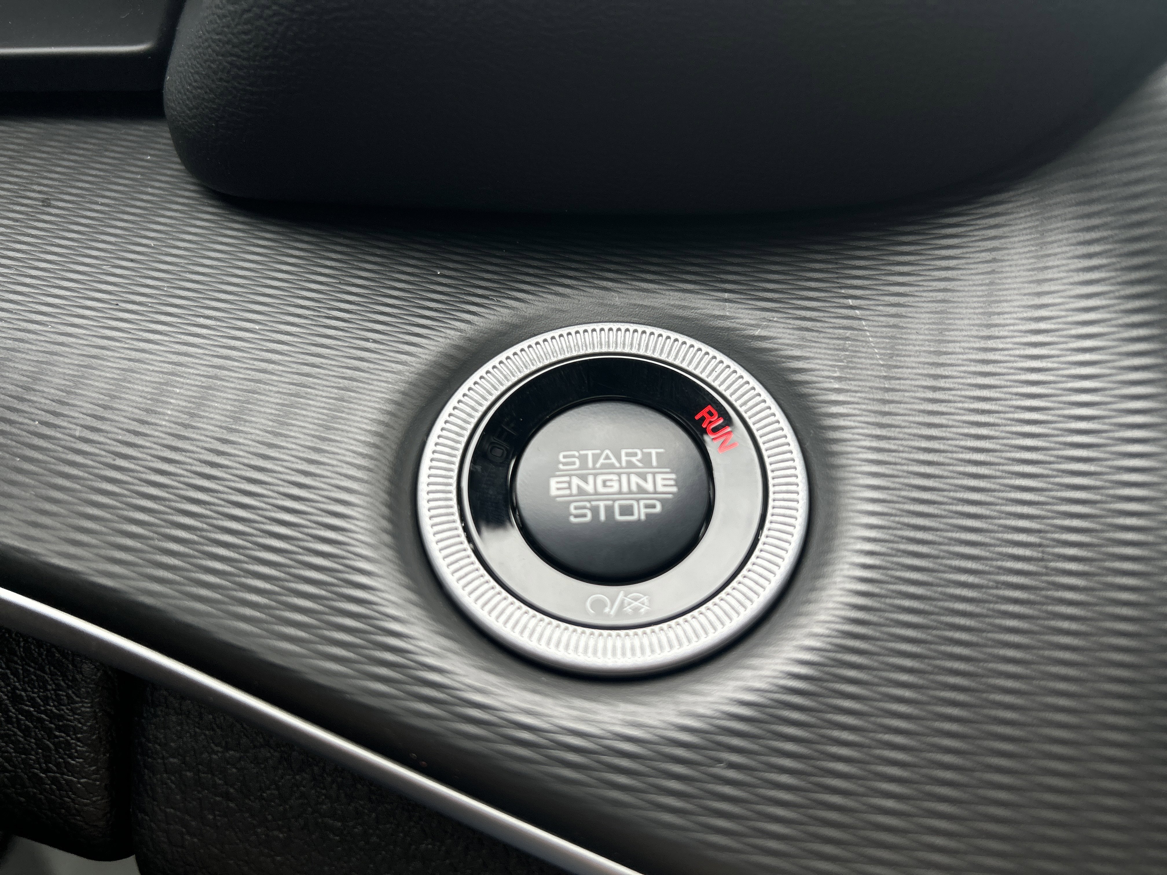 New 2025 Jeep Grand Cherokee Altitude image 26