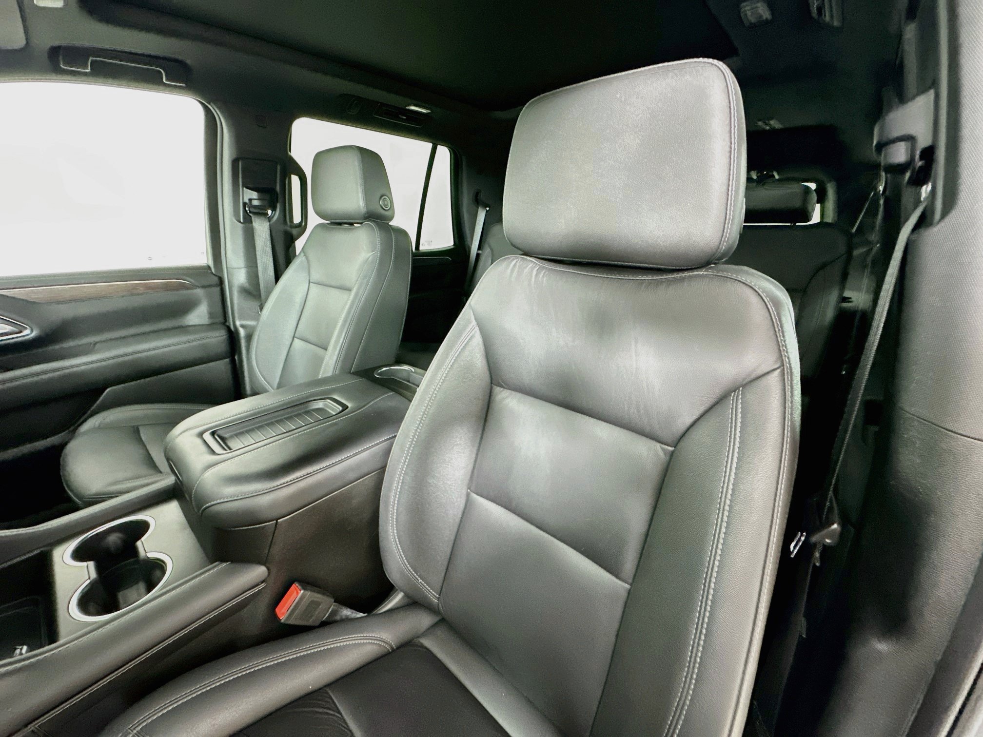 Used 2023 Chevrolet Tahoe LT w/ Luxury Package AWD/4WD image 21