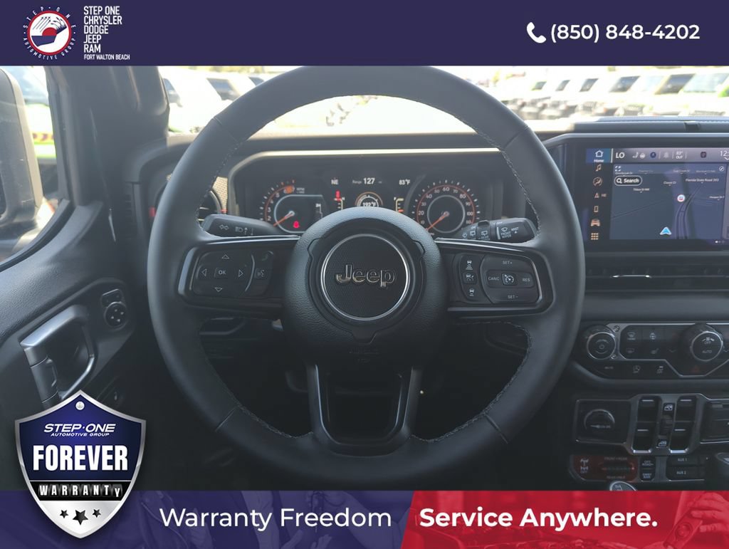 Used 2025 Jeep Wrangler Unlimited Rubicon w/ Convenience Group AWD/4WD image 16
