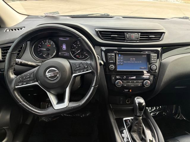 Used 2018 Nissan Rogue Sport SV w/ SV Technology Package image 16