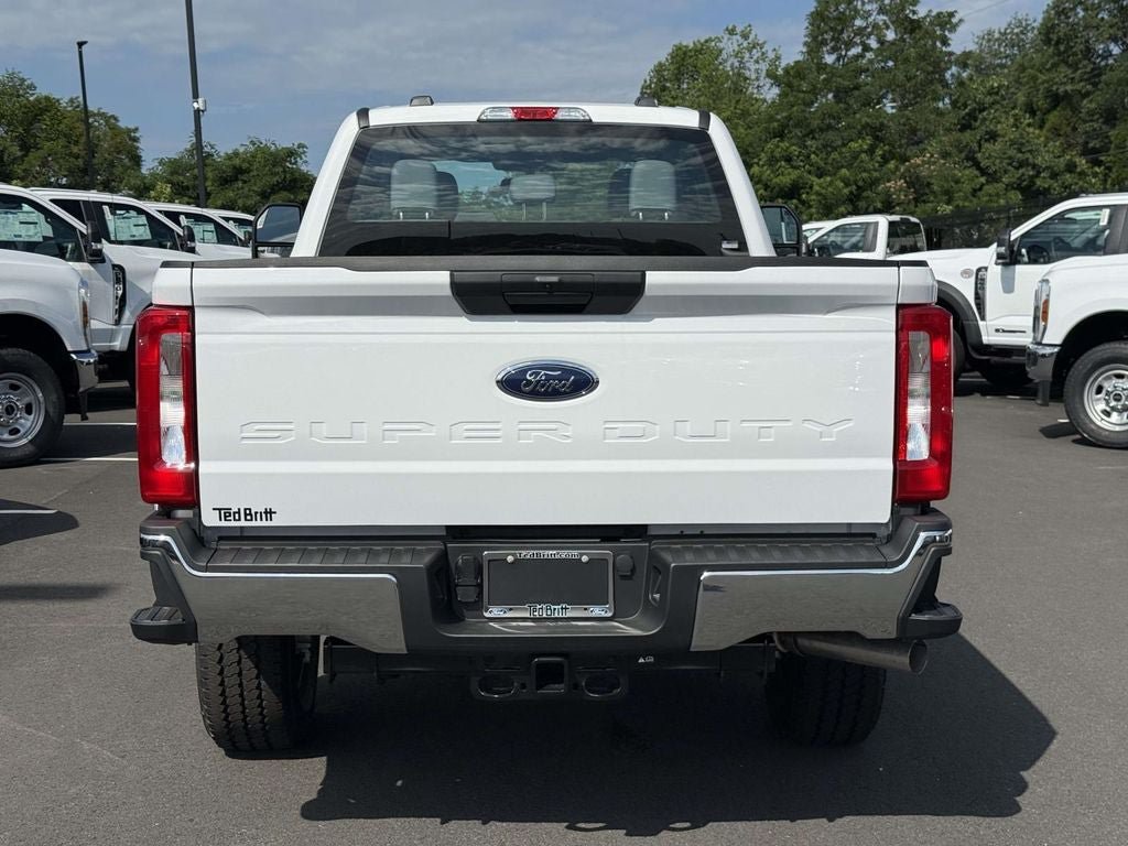 New 2026 Ford F350 XL w/ FX4 Off-Road Package AWD/4WD image 3