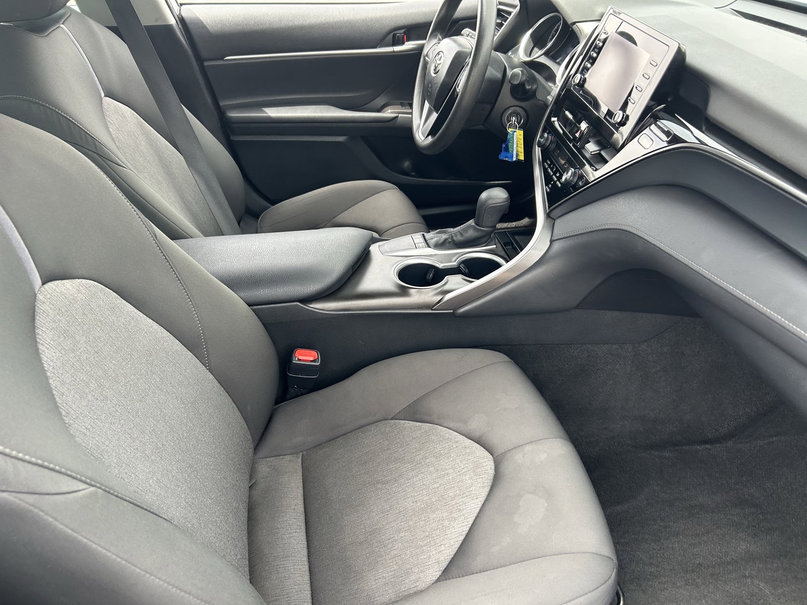 Used 2024 Toyota Camry LE FWD image 11