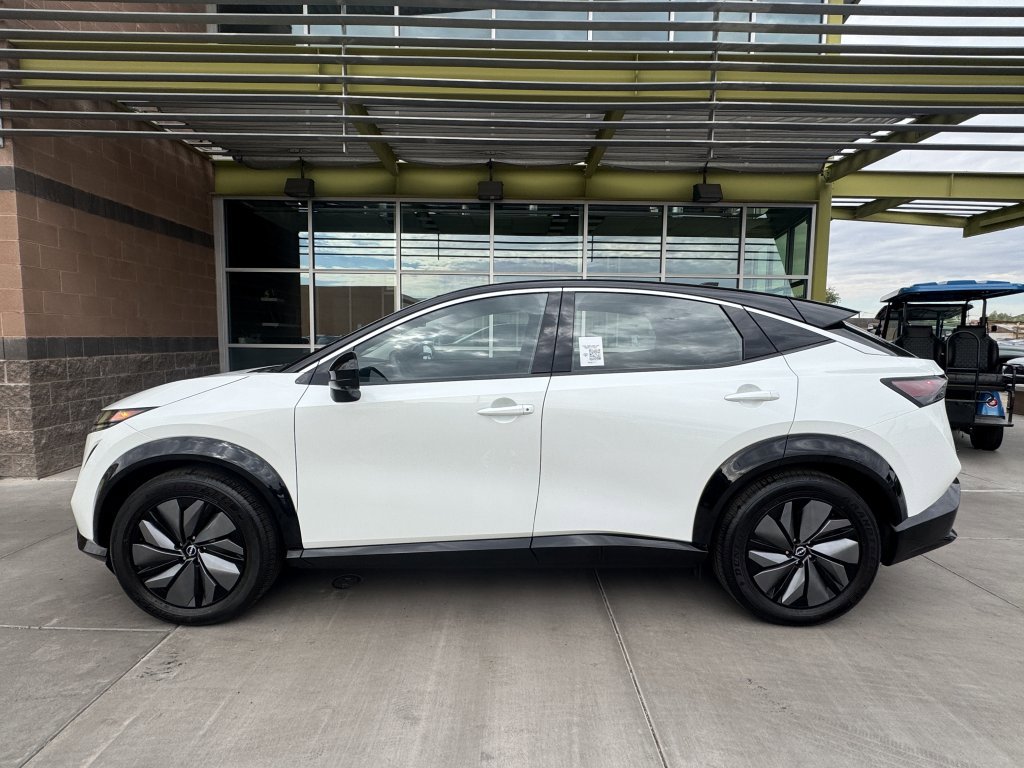 Used 2024 Nissan Ariya FWD image 7