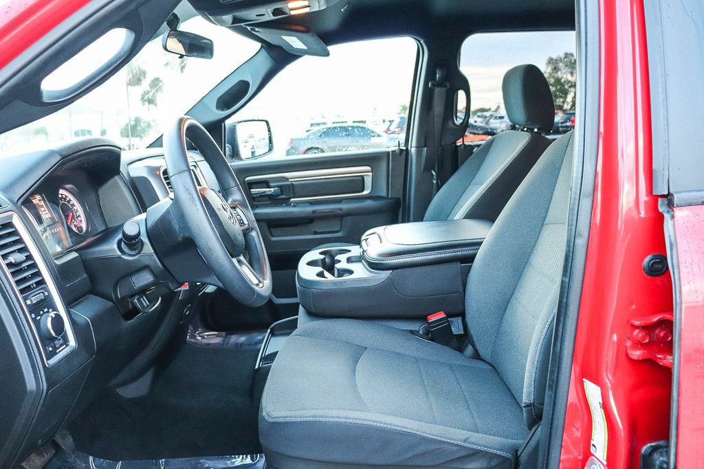 Used 2024 RAM 1500 Warlock AWD/4WD image 19