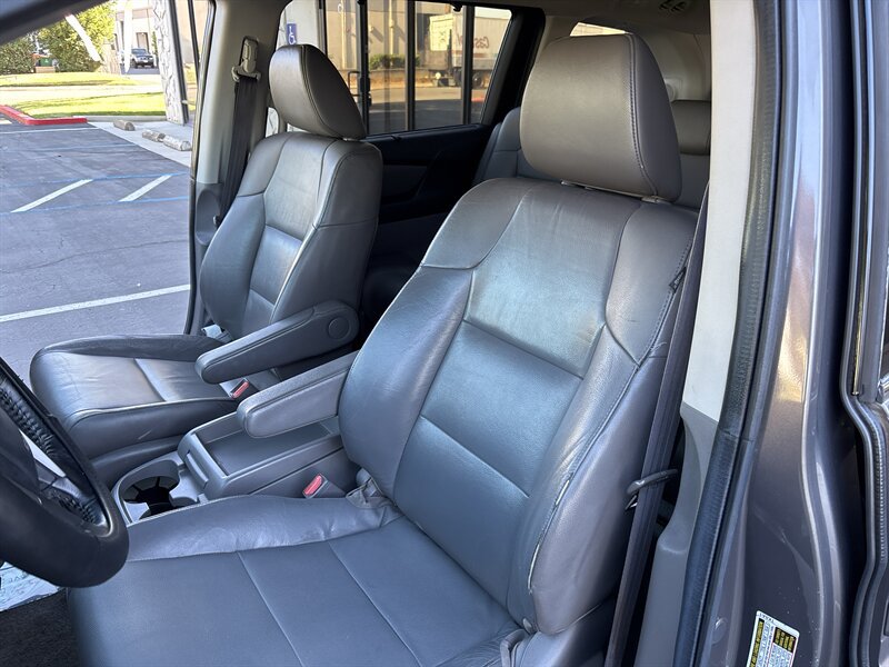 Used 2012 Honda Odyssey Touring Elite image 25
