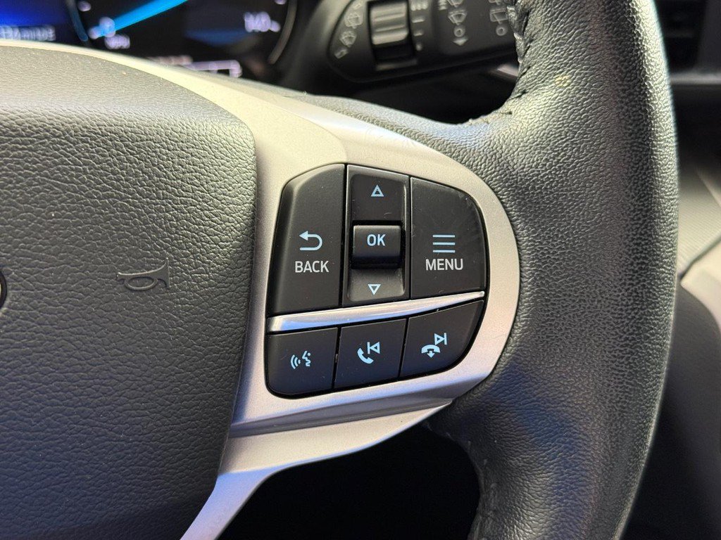 Used 2023 Ford Explorer XLT w/ Equipment Group 202A AWD/4WD image 27