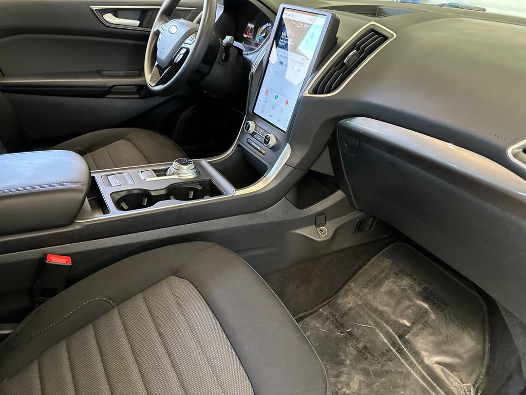Used 2024 Ford Edge SE AWD/4WD image 15