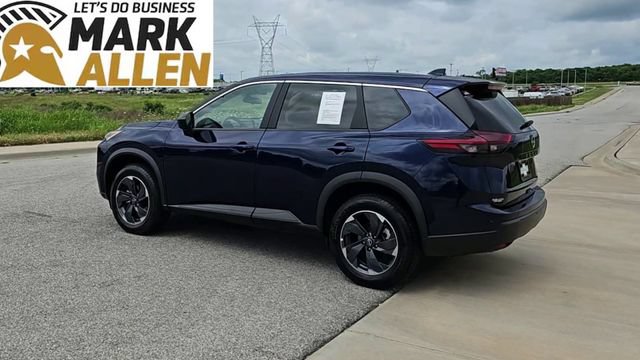 Used 2025 Nissan Rogue SV FWD image 6