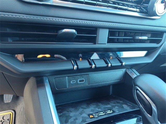 Used 2024 Chevrolet Colorado LT w/ LT Convenience Package II image 10