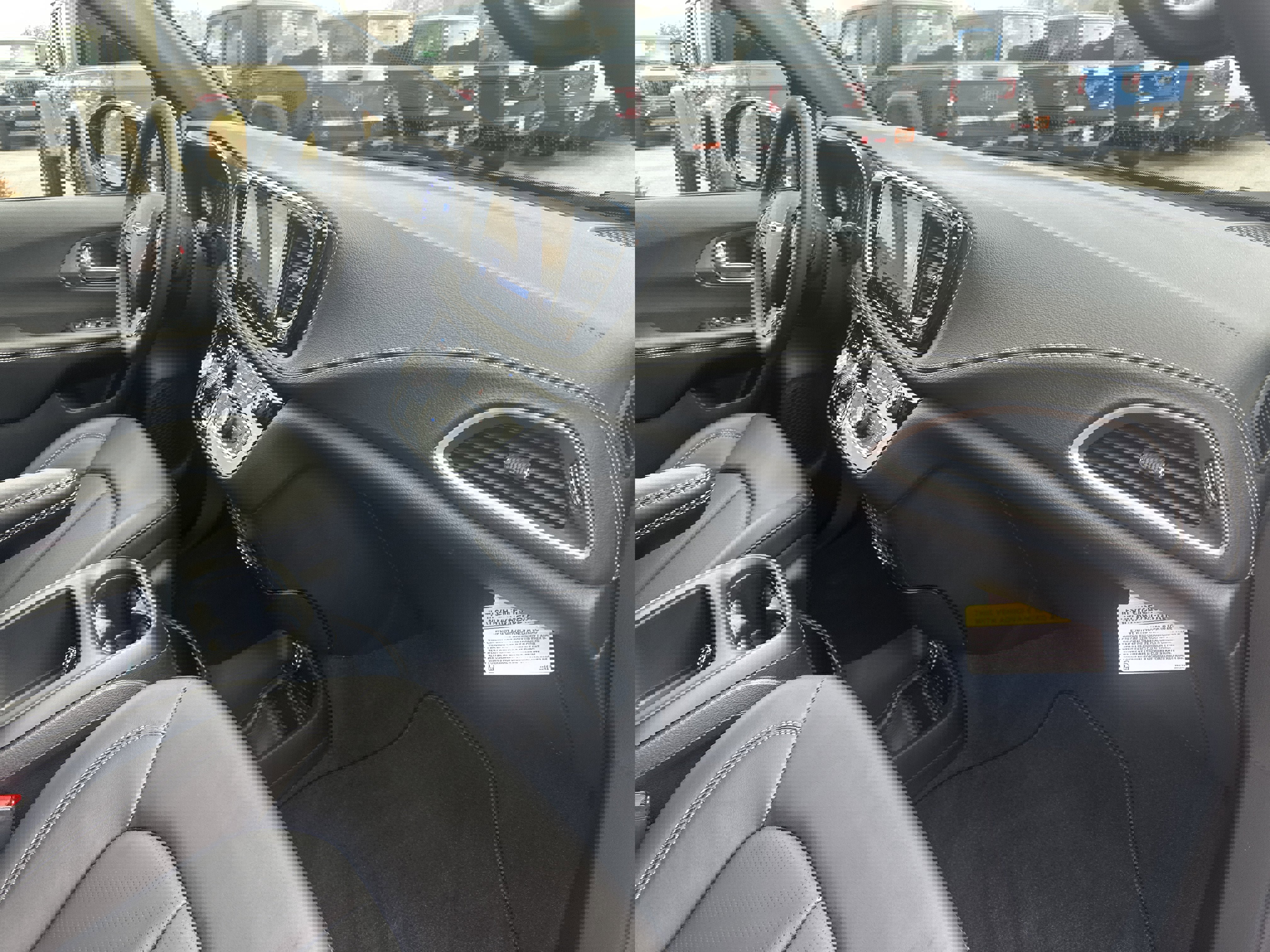 New 2026 Chrysler Pacifica Select image 28