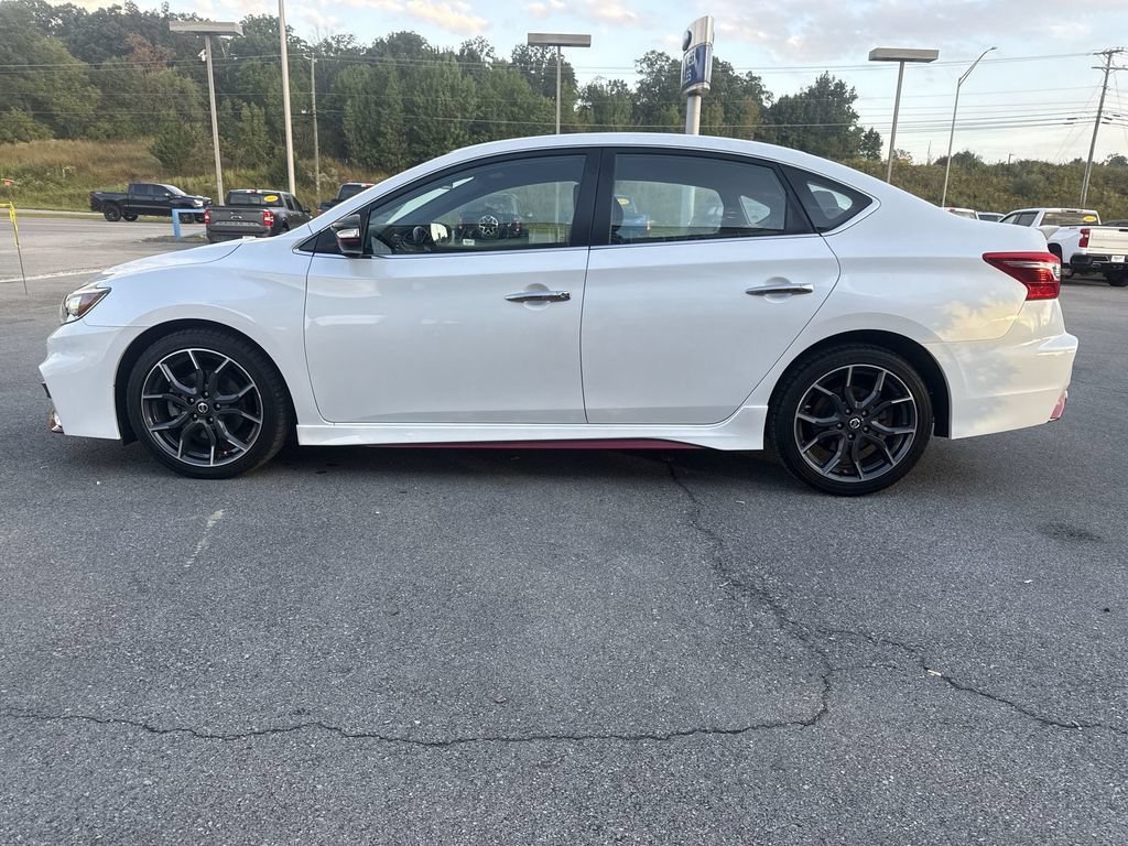 Used 2018 Nissan Sentra NISMO FWD image 3