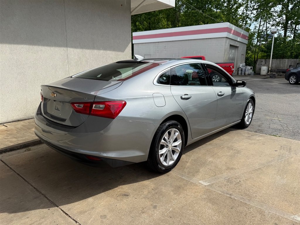 Used 2023 Chevrolet Malibu LT FWD image 3