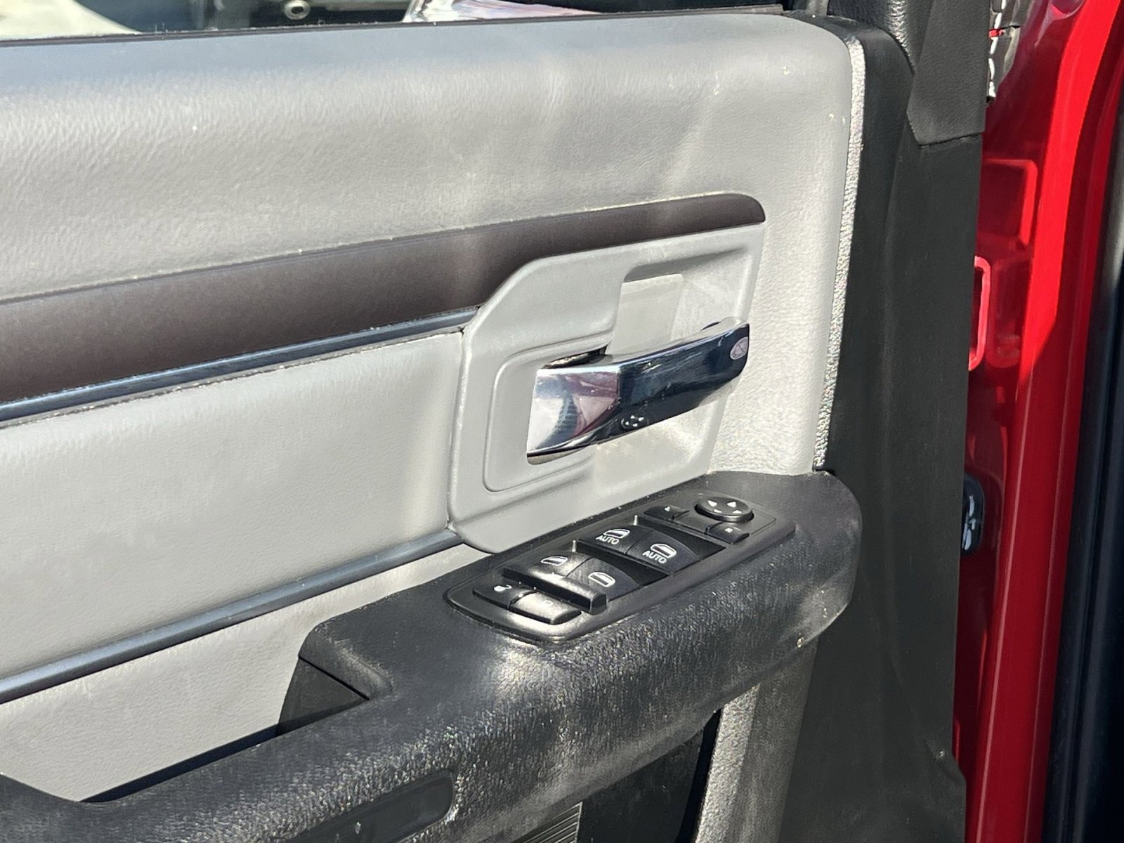 Used 2023 RAM 1500 Classic SLT w/ Trailer & Traction Group image 15