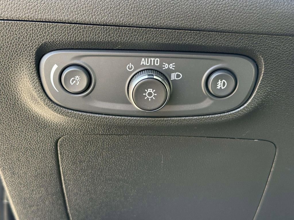 Used 2023 Buick Encore GX Preferred w/ Cold Weather Comfort Package FWD image 26