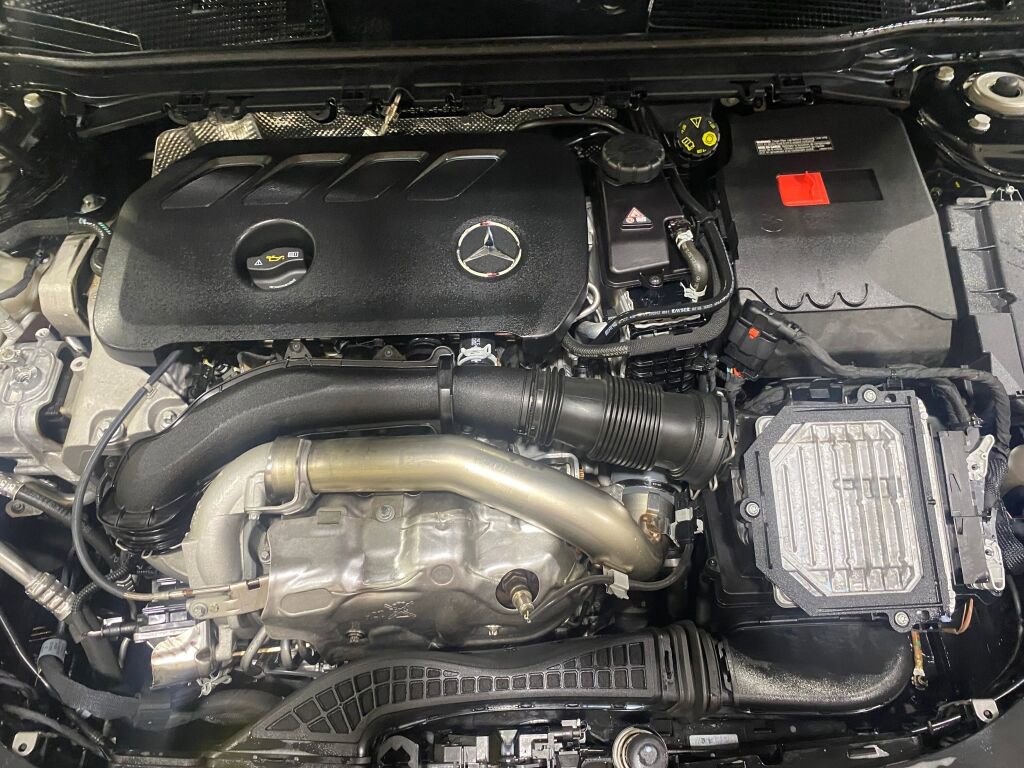 Certified 2024 Mercedes-Benz CLA 250 4MATIC image 31
