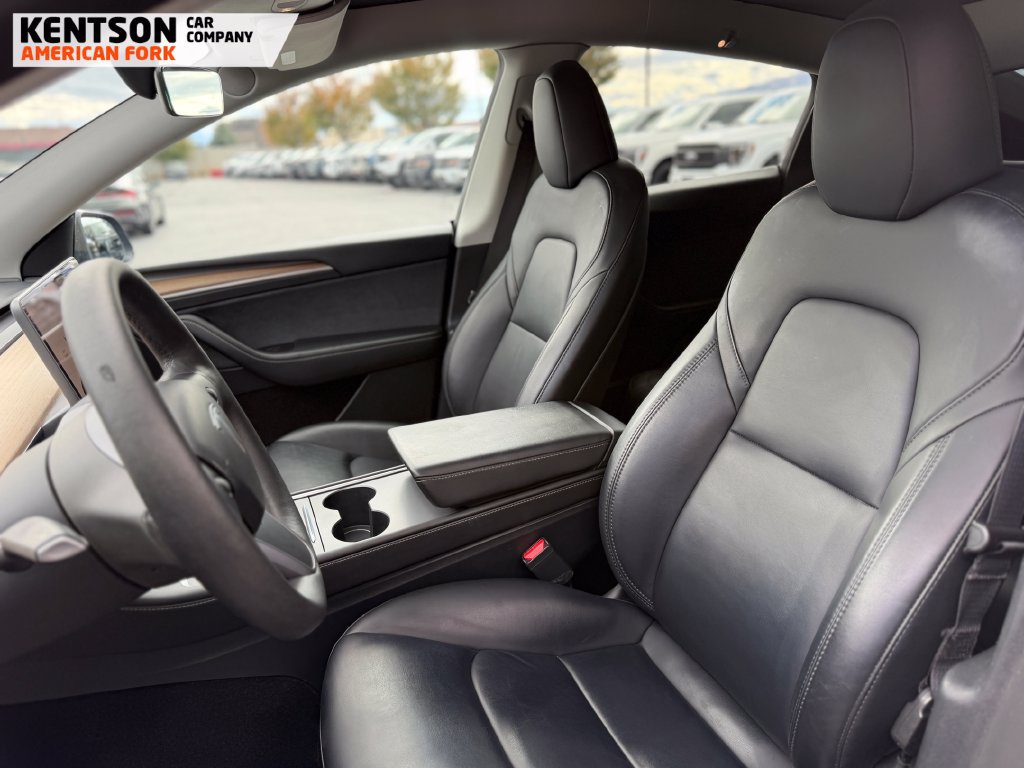 Used 2023 Tesla Model Y Performance AWD/4WD image 30