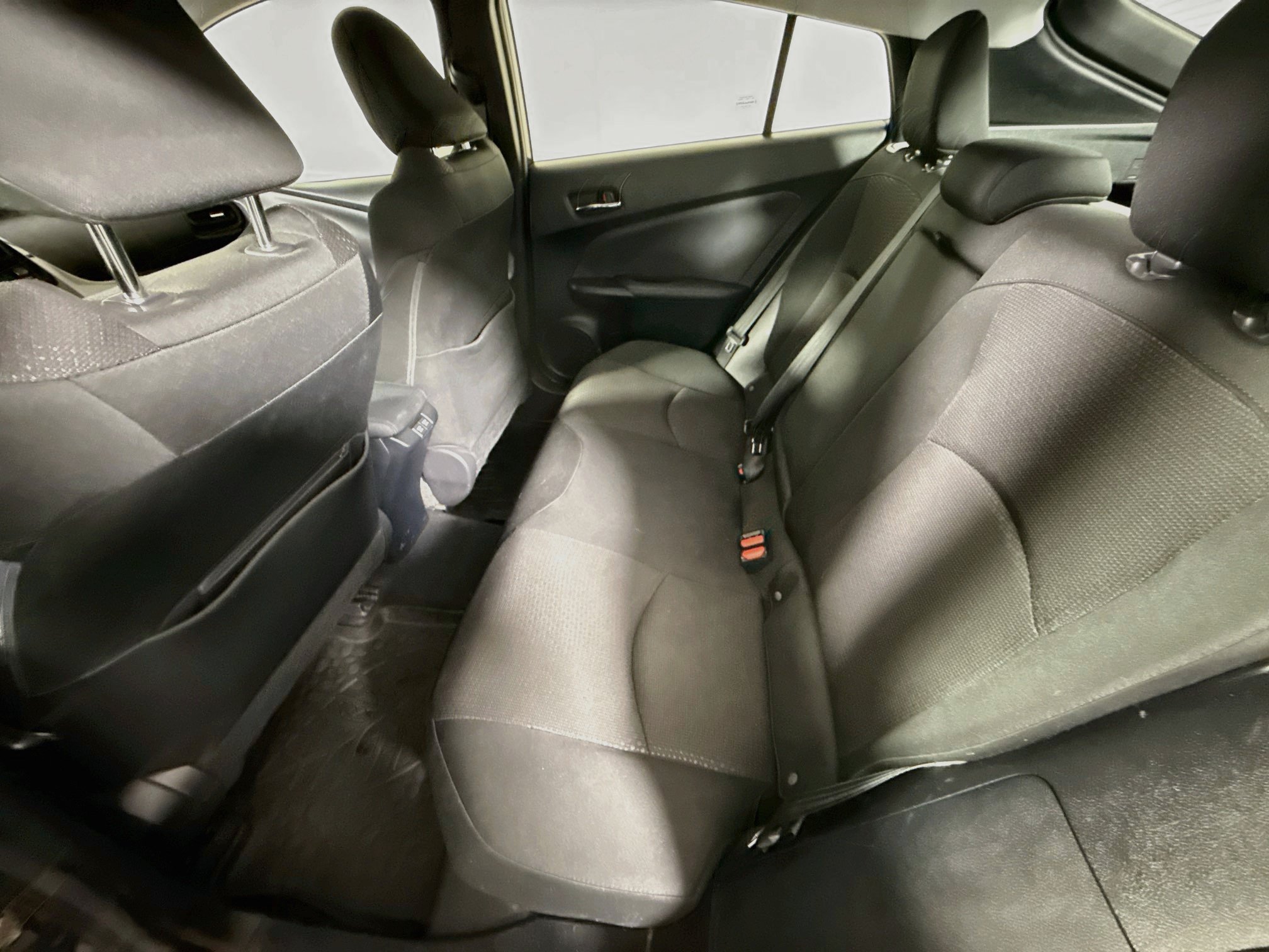 Certified 2021 Toyota Prius LE AWD/4WD image 21