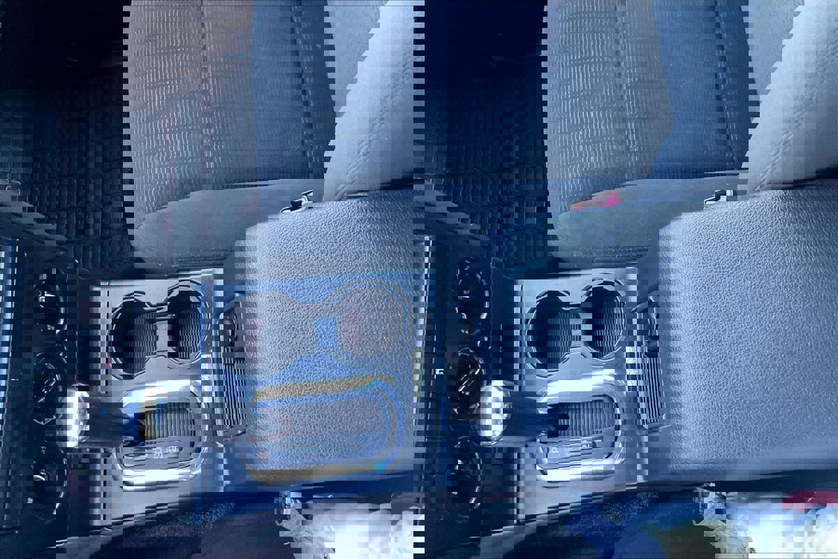 Used 2009 Ford Explorer Sport Trac XLT image 11