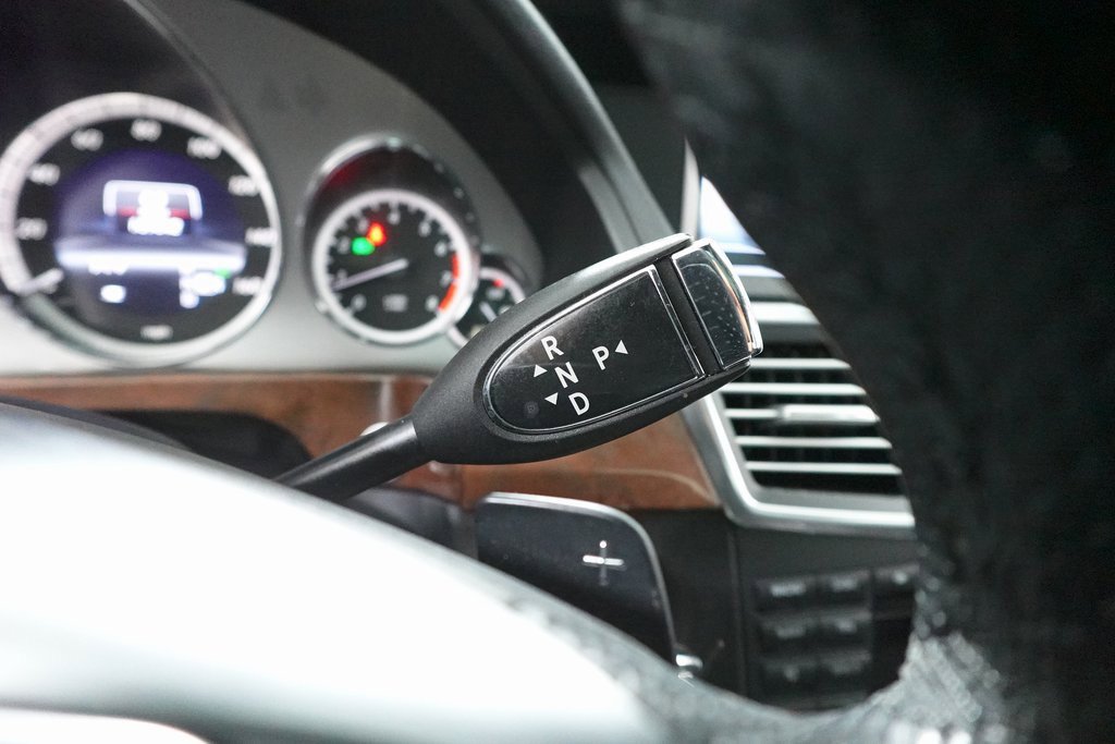 Used 2013 Mercedes-Benz E 350 4MATIC Sedan image 20