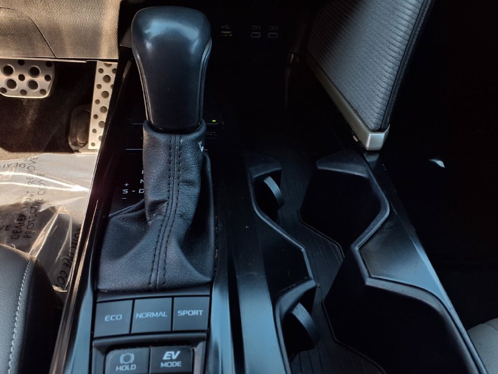 Certified 2025 Toyota Camry SE FWD image 14