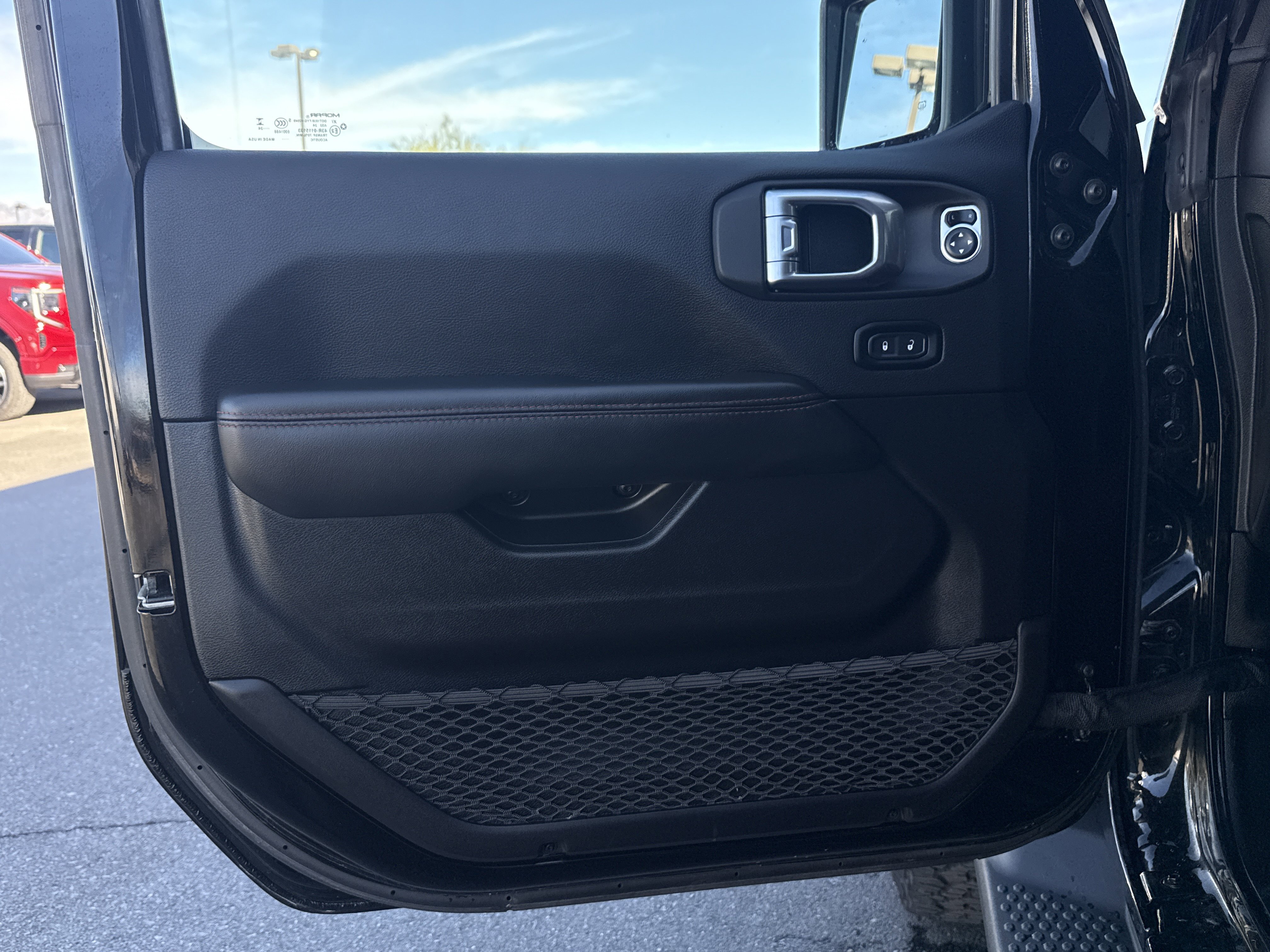 Used 2024 Jeep Wrangler Rubicon 392 image 23