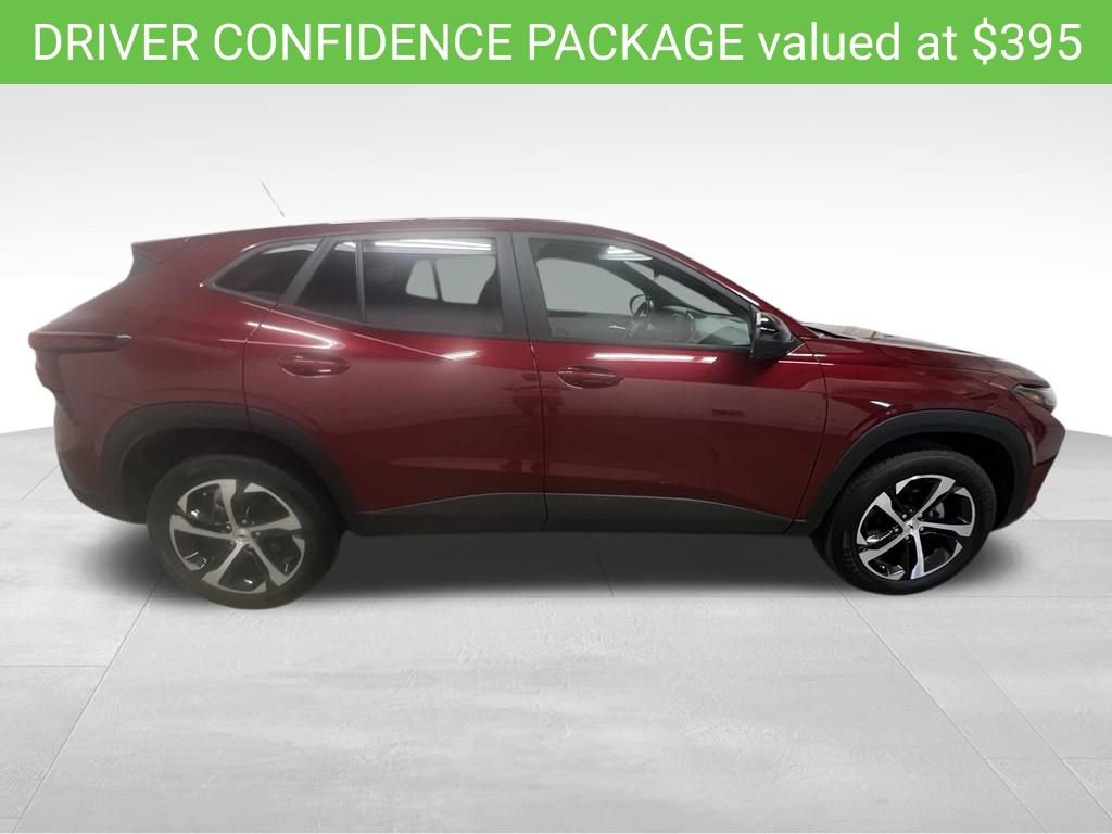 Certified 2024 Chevrolet Trax RS w/ Driver Confidence Package FWD image 2