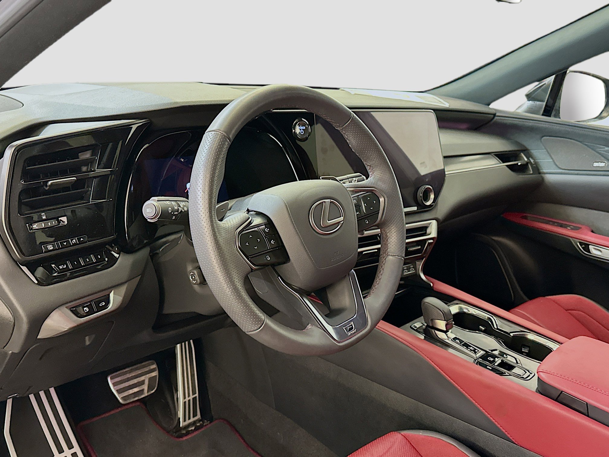 Used 2024 Lexus RX 500h F Sport w/ Technology Package image 18