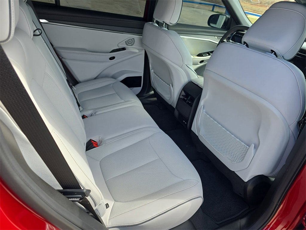 Used 2025 Jeep Wagoneer S Limited image 11