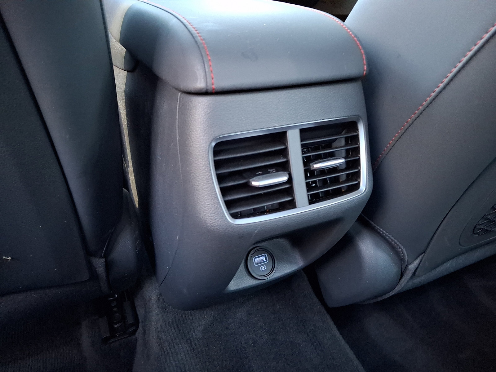 Certified 2023 Hyundai Sonata SEL Plus w/ Preferred Accessory Package FWD image 11