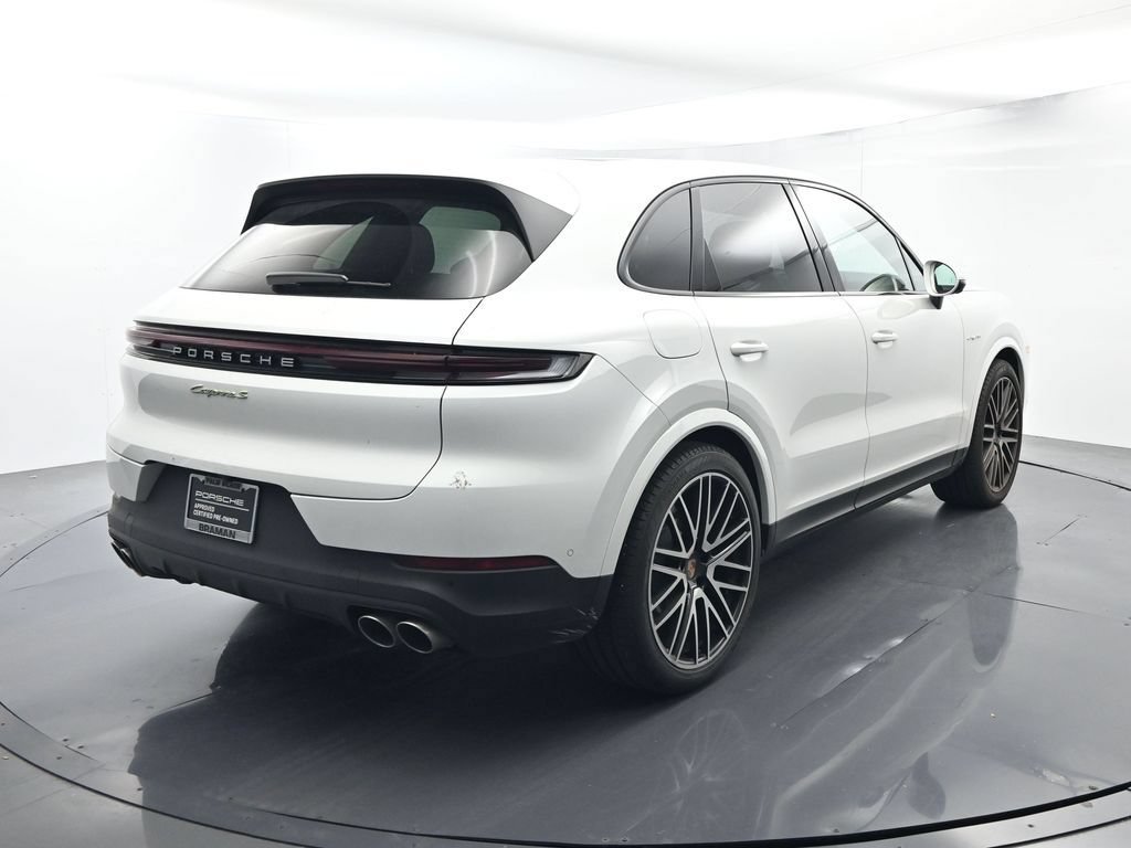 Certified 2025 Porsche Cayenne S AWD/4WD image 14