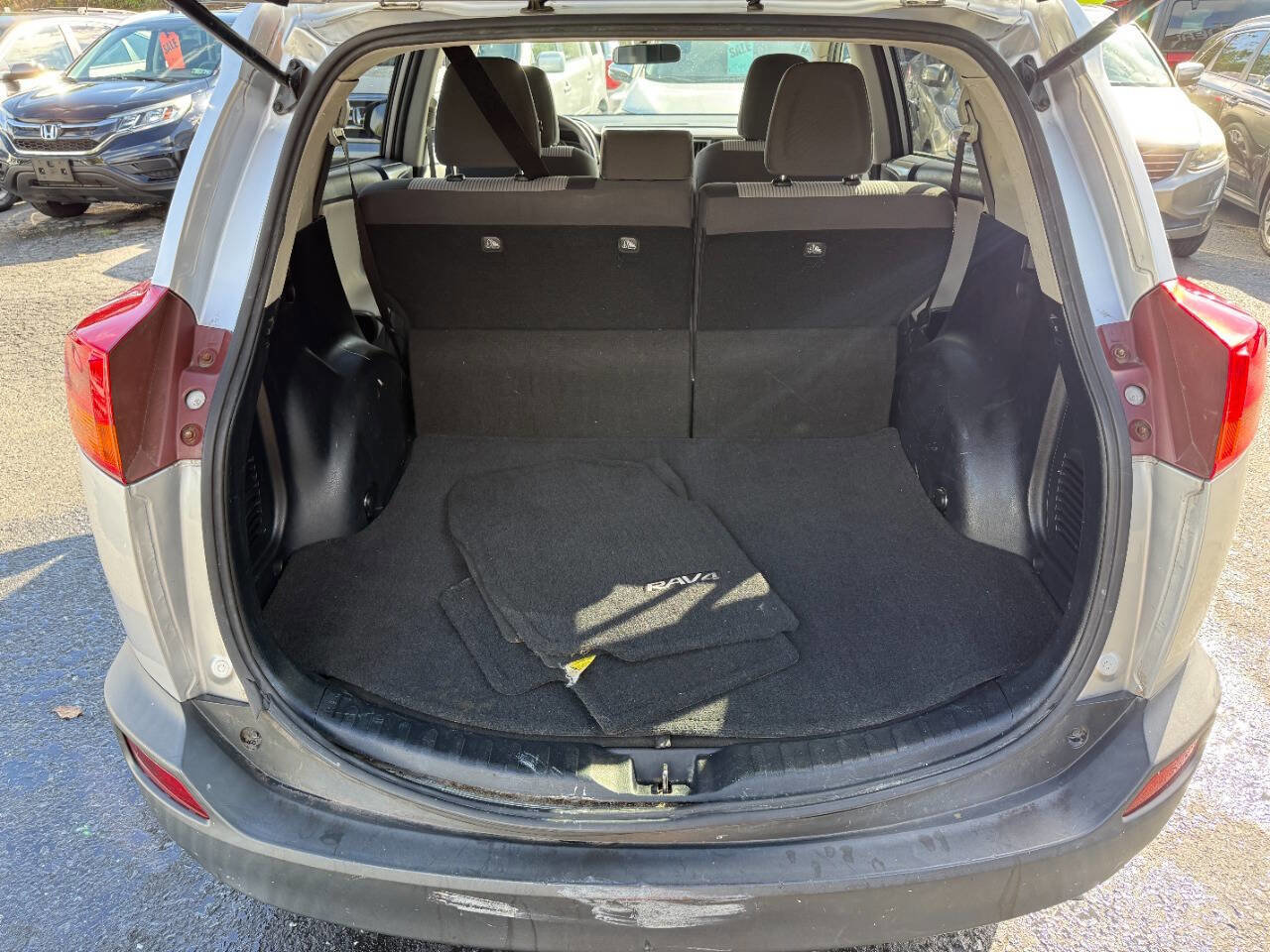 Used 2015 Toyota RAV4 LE image 25