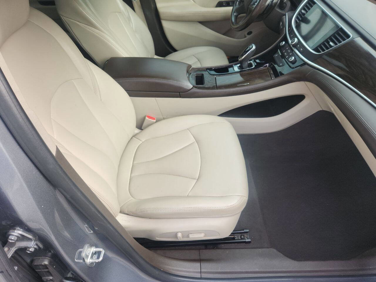 Used 2019 Buick LaCrosse Preferred FWD image 25