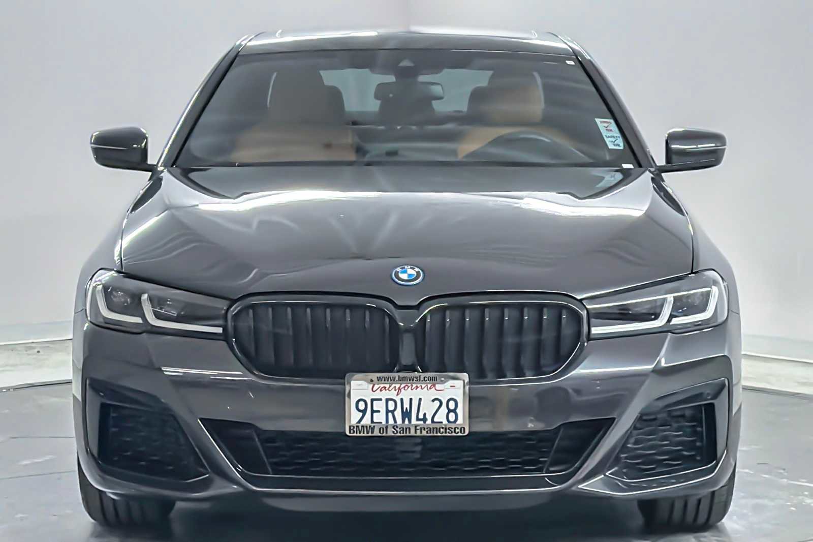 Used 2023 BMW 530e w/ Executive Package image 10