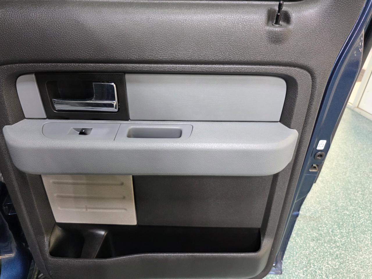 Used 2014 Ford F150 XLT w/ Equipment Group 302A Luxury image 23