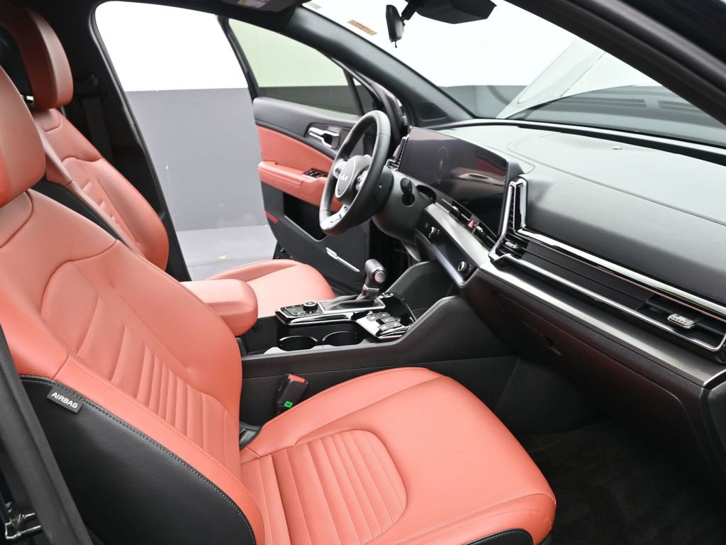 Used 2024 Kia Sportage SX image 31