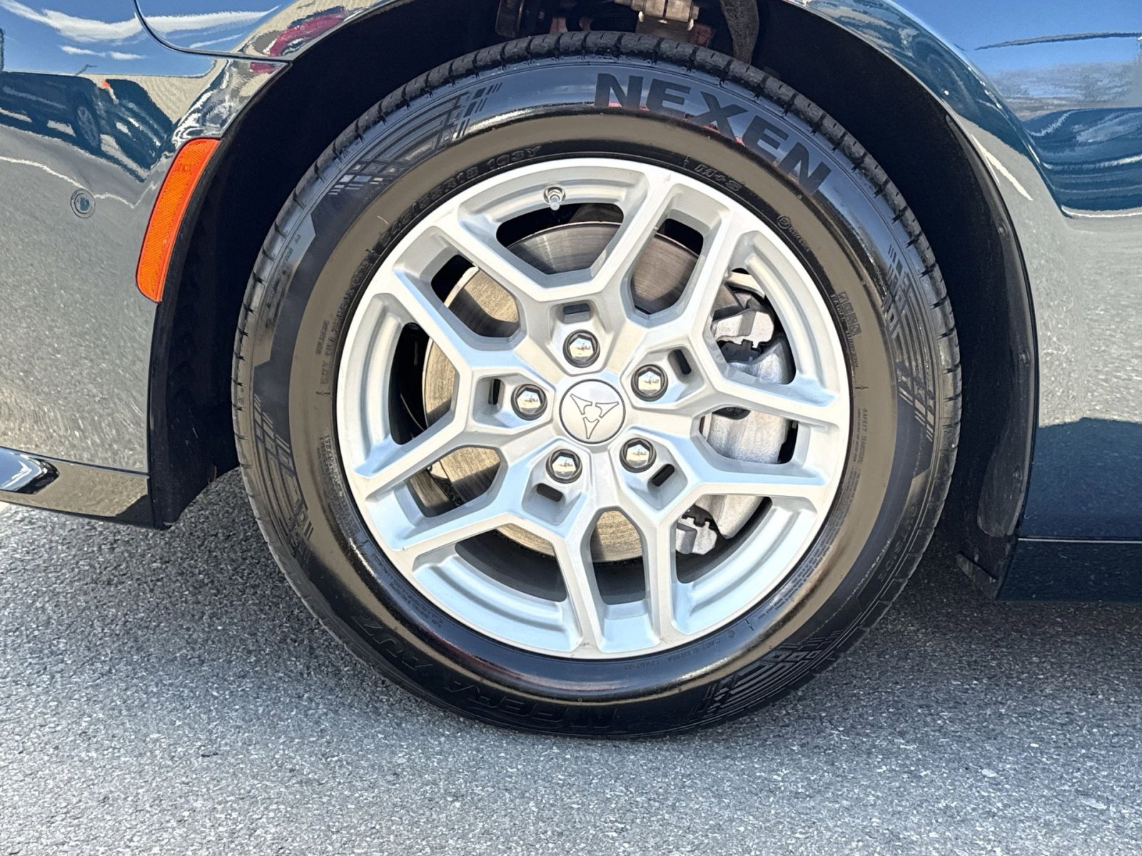 Used 2025 Dodge Charger R/T w/ Sun & Sound Package image 12