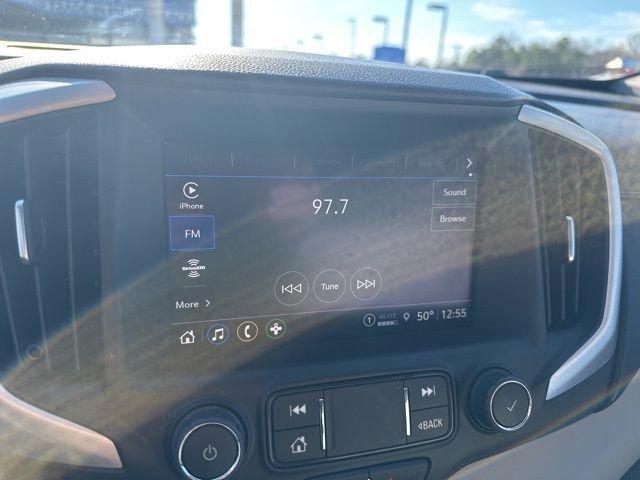 Used 2024 GMC Terrain SLT image 31