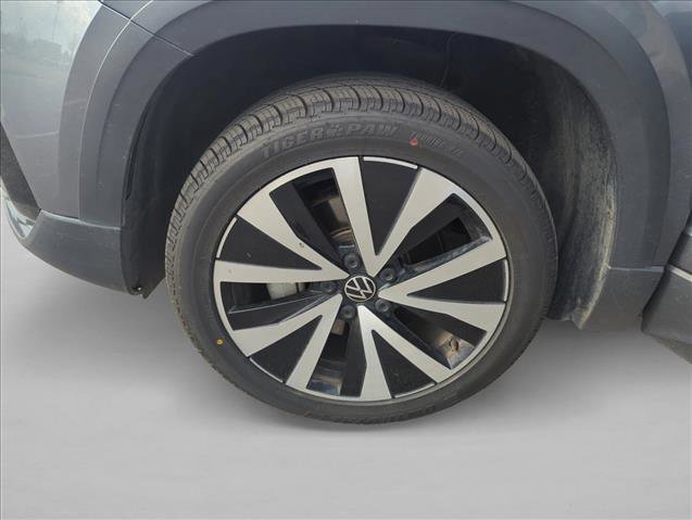 Used 2024 Volkswagen Taos SE image 23