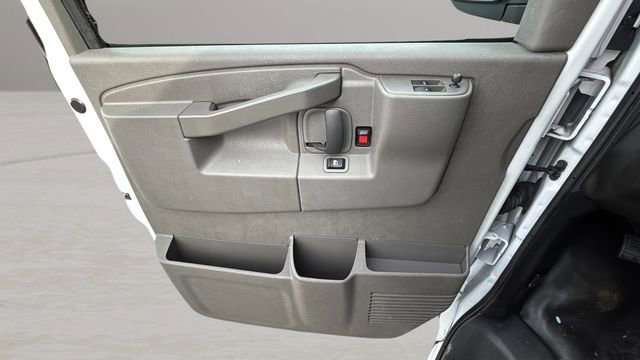Used 2022 Chevrolet Express 3500 LS image 16