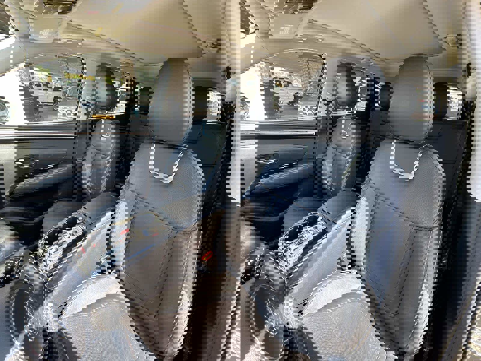 Used 2023 Hyundai Tucson Limited image 50