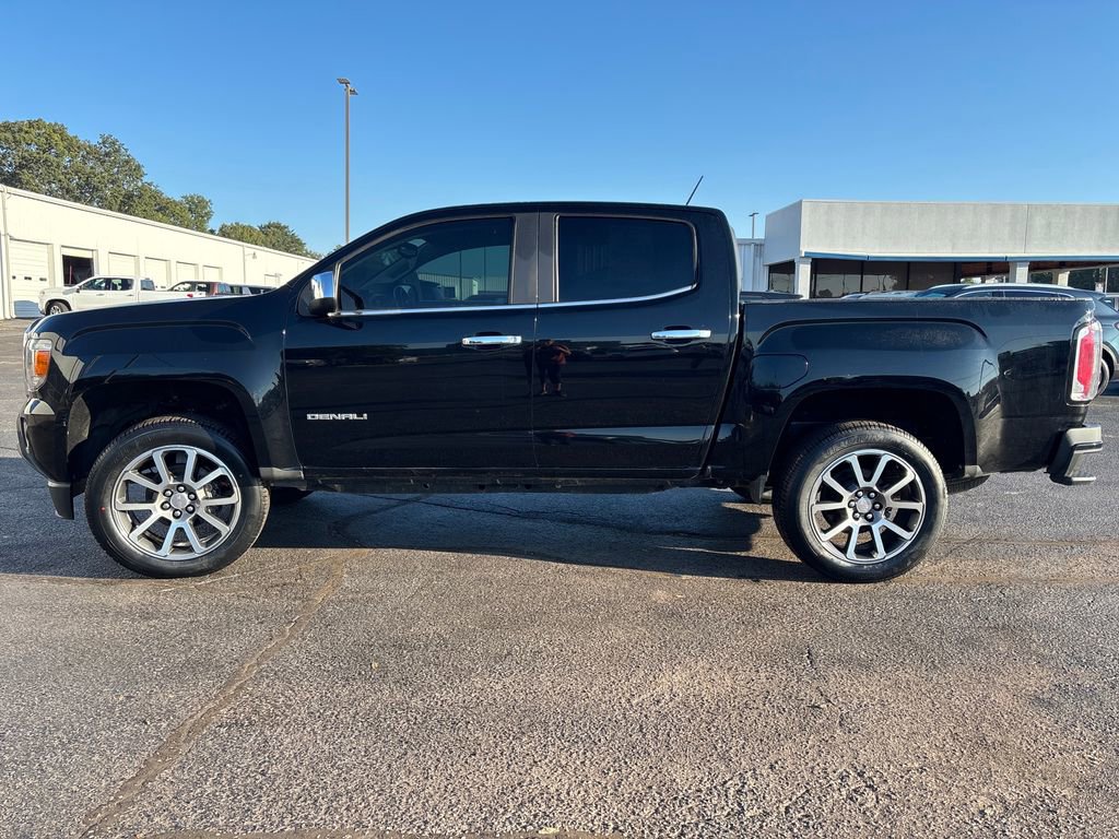 Used 2020 GMC Canyon Denali image 2