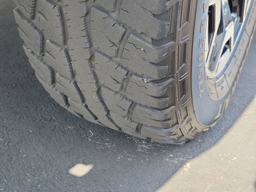 Used 2023 Ford F150 Lightning XLT AWD/4WD image 37