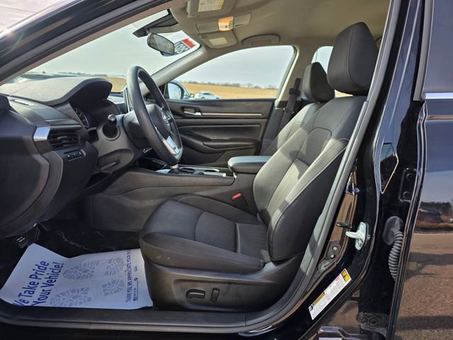 Used 2024 Nissan Altima 2.5 SV image 4