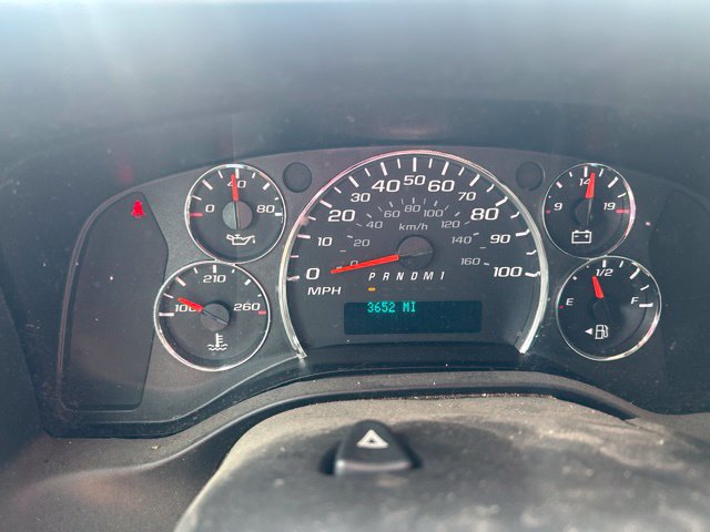 Used 2015 Chevrolet Express 2500 RWD image 14