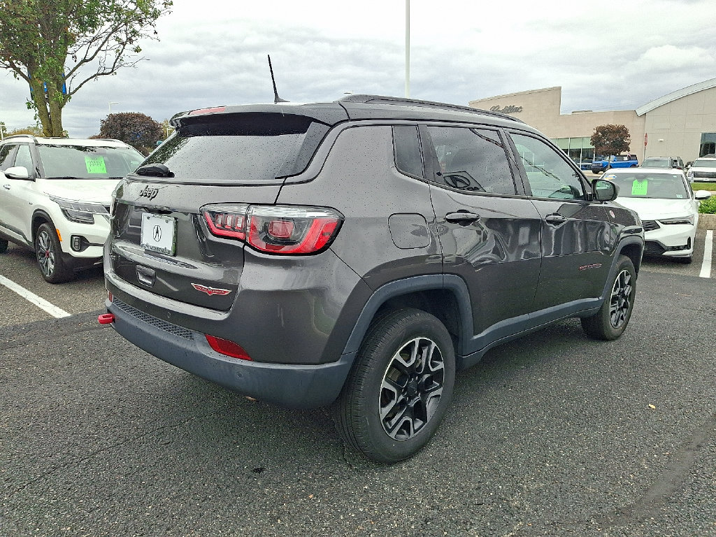 Used 2019 Jeep Compass Trailhawk w/ Cold Weather Group AWD/4WD image 6