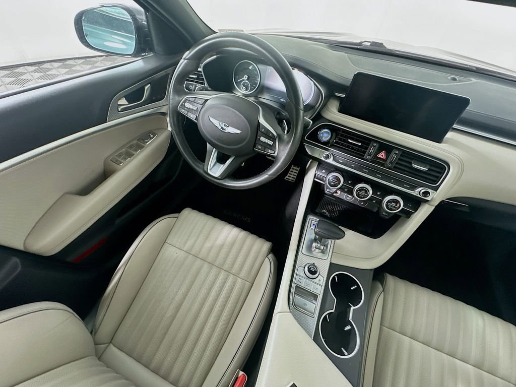 Used 2023 Genesis G70 2.0T w/ Sport Prestige Package image 9