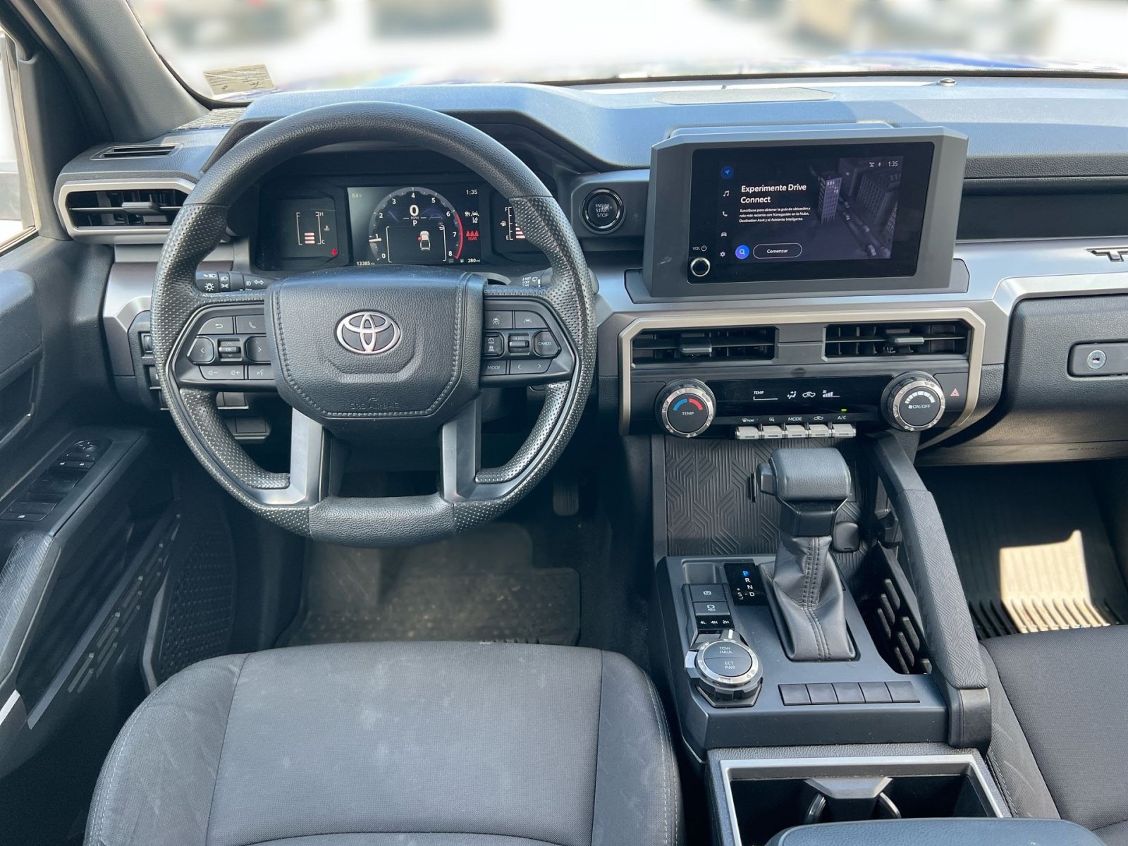 Used 2025 Toyota Tacoma SR5 AWD/4WD image 22
